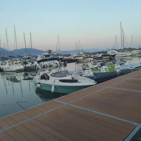 Intera Casa In Centro Storico A 700 Mt Dal Mare Lejlighed