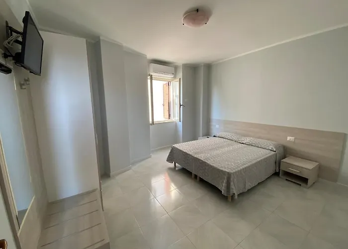 Intera Casa In Centro Storico A 800mt Dal Mare *