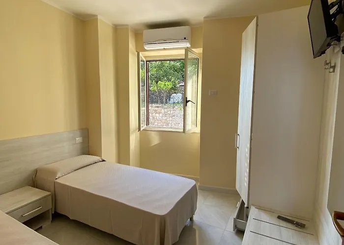 Intera Casa In Centro Storico A 800mt Dal Mare Appartement Policastro Bussentino